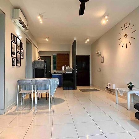 Moderm Spacious 6Pax S Pice Penang Bayan Lepas Εξωτερικό φωτογραφία